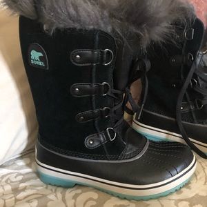 Sorel women’s snow boots